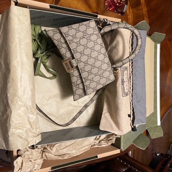 Gucci x Balenciaga The Hacker Project Small Hourglass Bag. - Picture 3 of 3